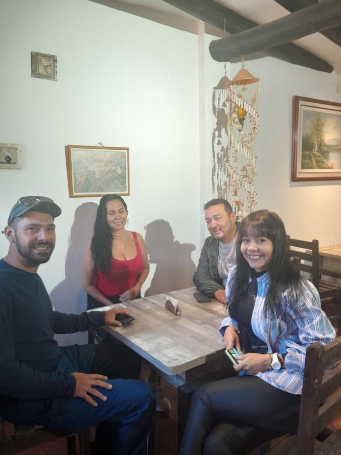 Alegria Hostel Villa de Leyva Buitenkant foto